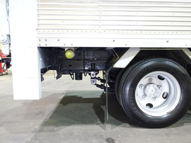 日野デュトロアルミバン小型（2t・3t）[写真19]