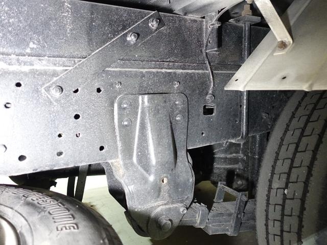 日野デュトロアルミバン小型（2t・3t）[写真24]