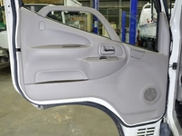 日野デュトロアルミバン小型（2t・3t）[写真29]