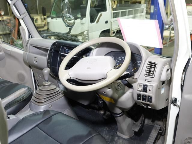 日野デュトロアルミバン小型（2t・3t）[写真35]