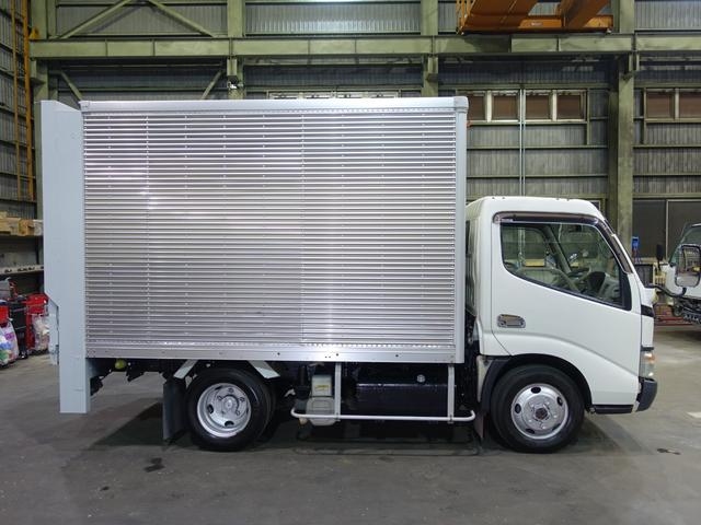 日野デュトロアルミバン小型（2t・3t）[写真06]