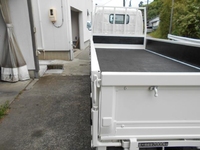 トヨタトヨエース平ボディ小型（2t・3t）[写真16]