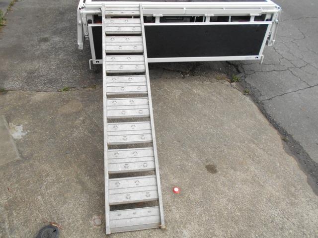 トヨタトヨエース平ボディ小型（2t・3t）[写真18]