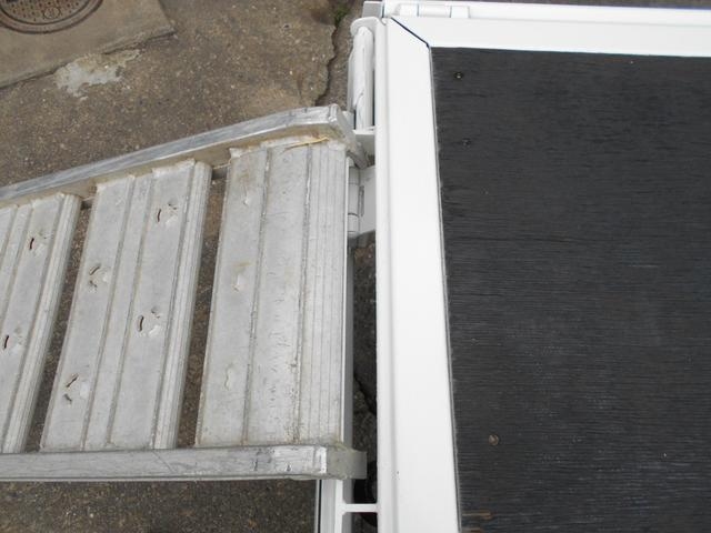 トヨタトヨエース平ボディ小型（2t・3t）[写真19]