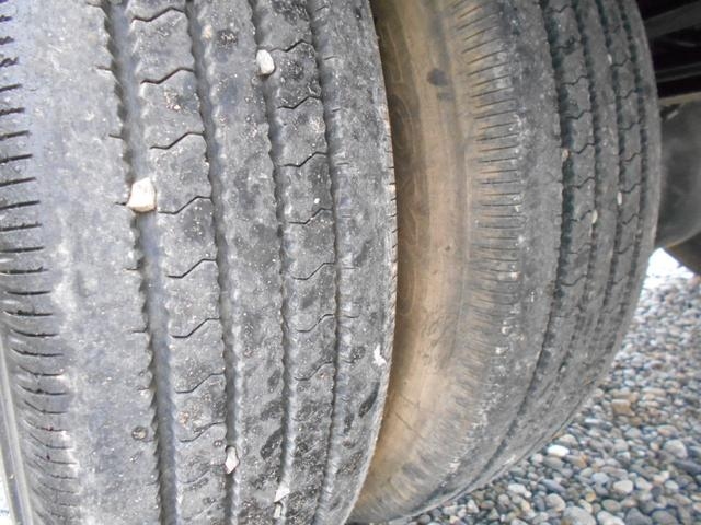 トヨタトヨエース平ボディ小型（2t・3t）[写真23]