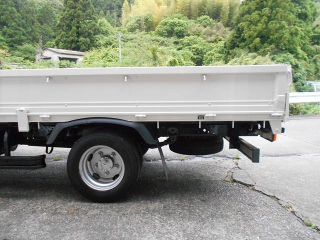 トヨタトヨエース平ボディ小型（2t・3t）[写真04]