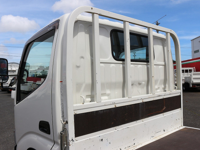 日野デュトロ平ボディ小型（2t・3t）[写真11]