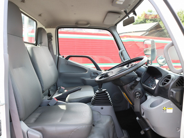 日野デュトロ平ボディ小型（2t・3t）[写真23]