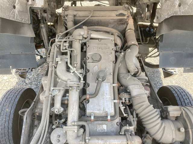 いすゞギガアルミウイング大型（10t）[写真25]