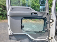 いすゞギガアルミウイング大型（10t）[写真27]