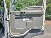 いすゞギガアルミウイング大型（10t）[写真28]