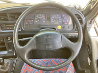 いすゞギガアルミウイング大型（10t）[写真35]