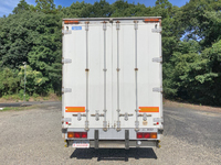 いすゞギガアルミウイング大型（10t）[写真08]