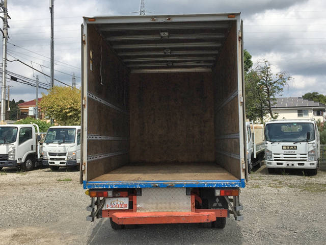 三菱ふそうキャンターアルミバン小型（2t・3t）[写真10]