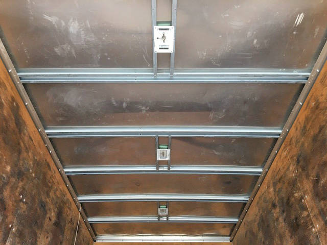 三菱ふそうキャンターアルミバン小型（2t・3t）[写真12]