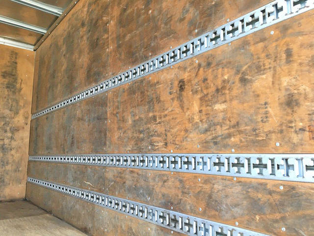 三菱ふそうキャンターアルミバン小型（2t・3t）[写真15]