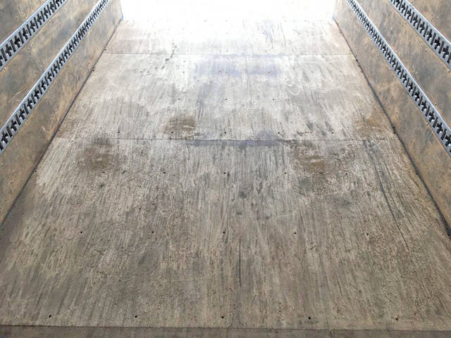 三菱ふそうキャンターアルミバン小型（2t・3t）[写真17]