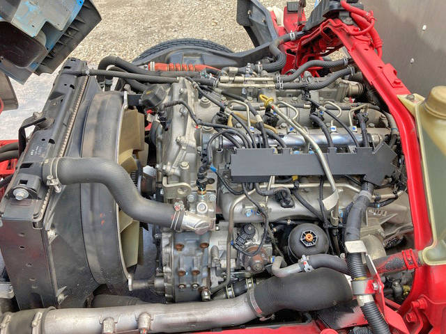 三菱ふそうキャンターアルミバン小型（2t・3t）[写真24]