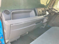 三菱ふそうキャンターアルミバン小型（2t・3t）[写真27]