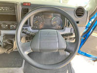 三菱ふそうキャンターアルミバン小型（2t・3t）[写真32]