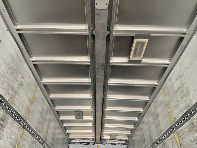 日本フルハーフその他の車種ウイングトレーラー大型（10t）[写真13]