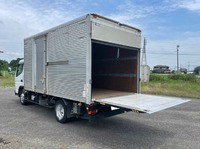 三菱ふそうキャンターアルミバン小型（2t・3t）[写真11]