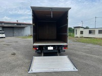 三菱ふそうキャンターアルミバン小型（2t・3t）[写真12]