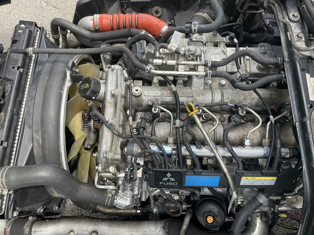 三菱ふそうキャンターアルミバン小型（2t・3t）[写真29]