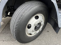 三菱ふそうキャンター平ボディ小型（2t・3t）[写真17]