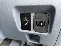 三菱ふそうキャンター平ボディ小型（2t・3t）[写真26]