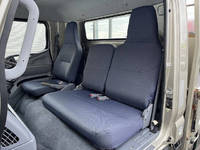 三菱ふそうキャンター平ボディ小型（2t・3t）[写真31]