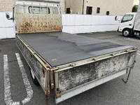 三菱ふそうキャンター平ボディ小型（2t・3t）[写真07]