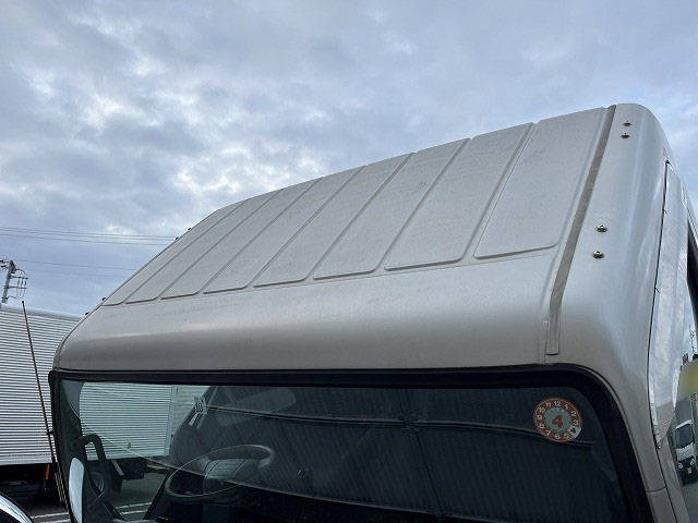 三菱ふそうキャンター平ボディ小型（2t・3t）[写真08]