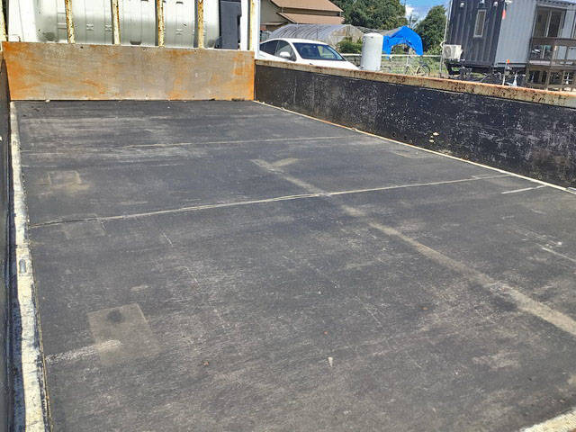 日野デュトロ平ボディ小型（2t・3t）[写真10]