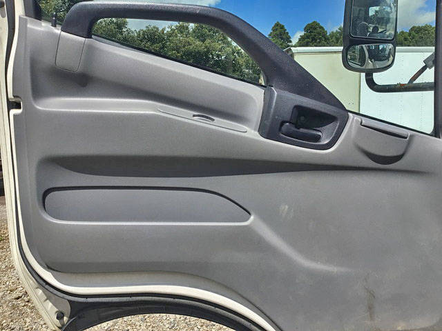 日野デュトロ平ボディ小型（2t・3t）[写真20]