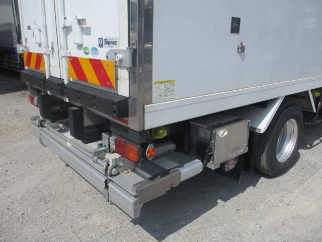 いすゞエルフ冷凍車（冷蔵車）小型（2t・3t）[写真10]