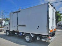 いすゞエルフ冷凍車（冷蔵車）小型（2t・3t）[写真02]