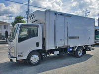 いすゞエルフ冷凍車（冷蔵車）小型（2t・3t）[写真04]