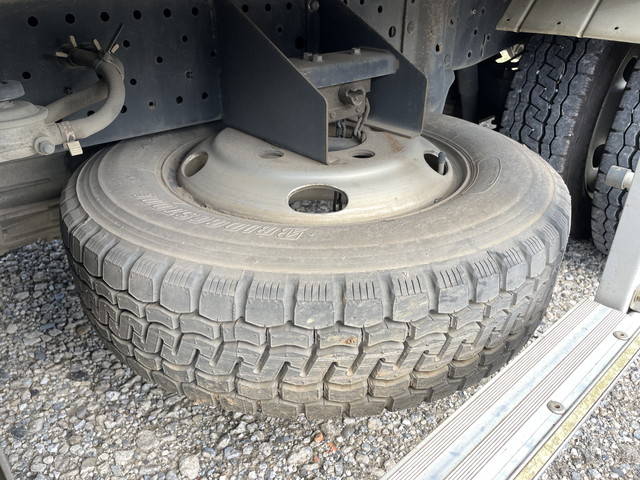 いすゞエルフアルミバン小型（2t・3t）[写真15]