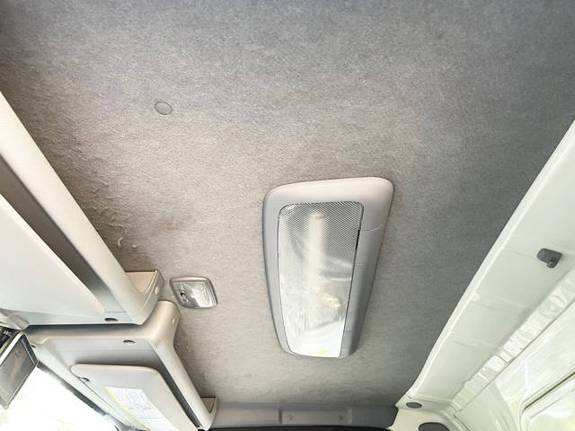 いすゞエルフアルミバン小型（2t・3t）[写真26]