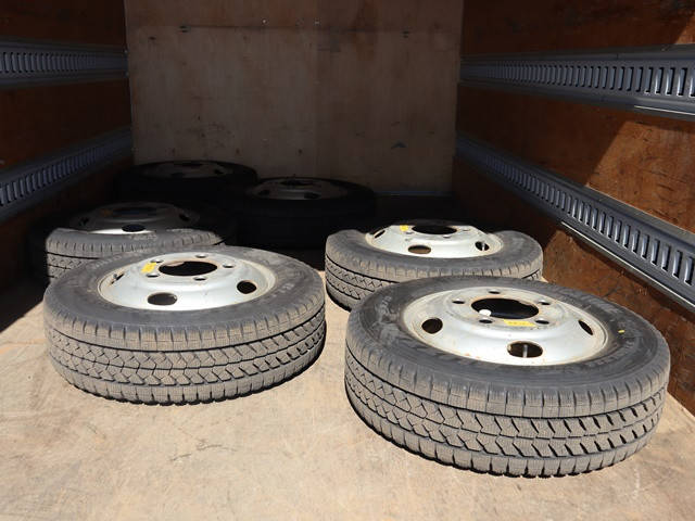 日産アトラスアルミバン小型（2t・3t）[写真11]