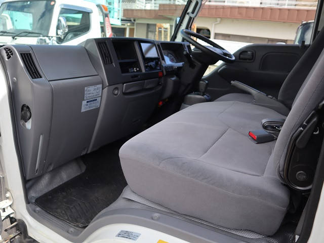 日産アトラスアルミバン小型（2t・3t）[写真33]