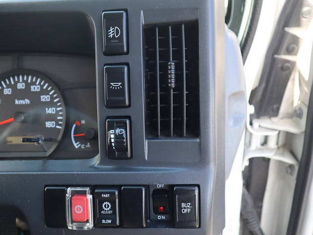 日産アトラスアルミバン小型（2t・3t）[写真37]