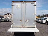 日産アトラスアルミバン小型（2t・3t）[写真08]