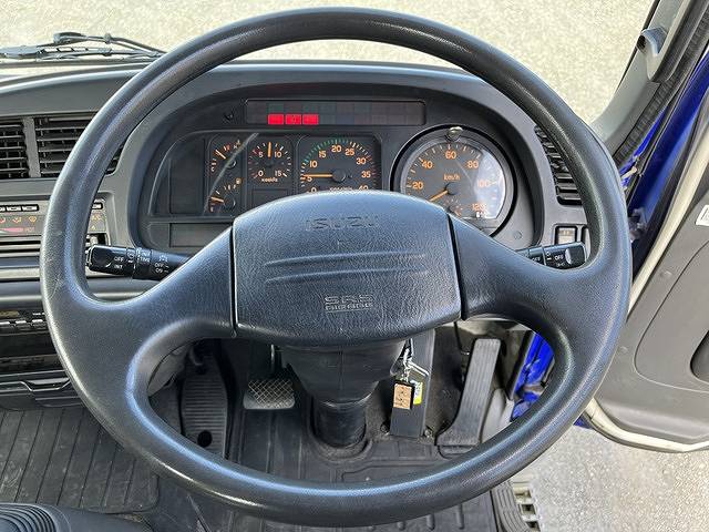 いすゞフォワードコンテナ専用車中型（4t）[写真13]