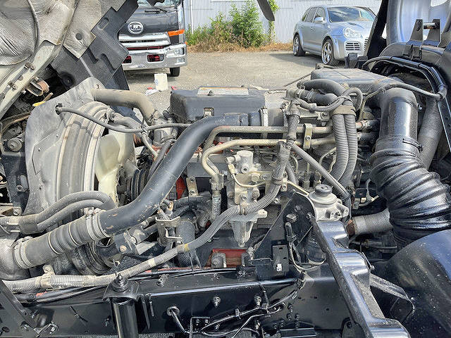 いすゞフォワードコンテナ専用車中型（4t）[写真26]