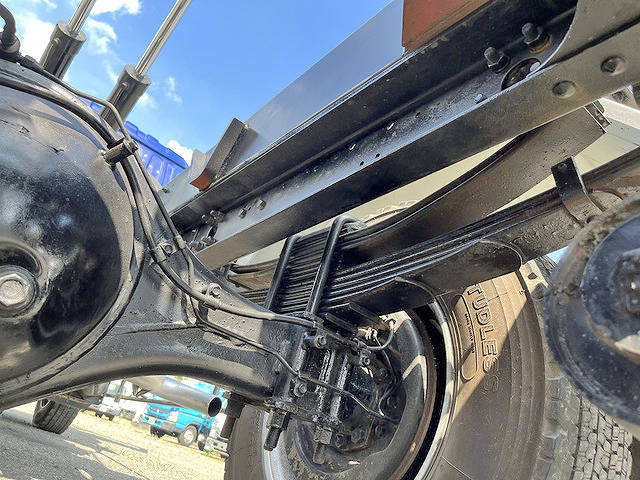 いすゞフォワードコンテナ専用車中型（4t）[写真30]