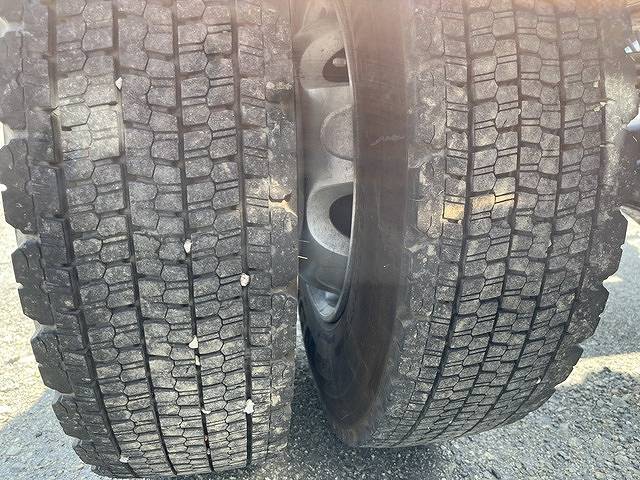 いすゞフォワードコンテナ専用車中型（4t）[写真33]