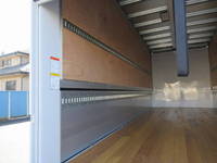 日野レンジャーアルミウイング中型（4t）[写真05]