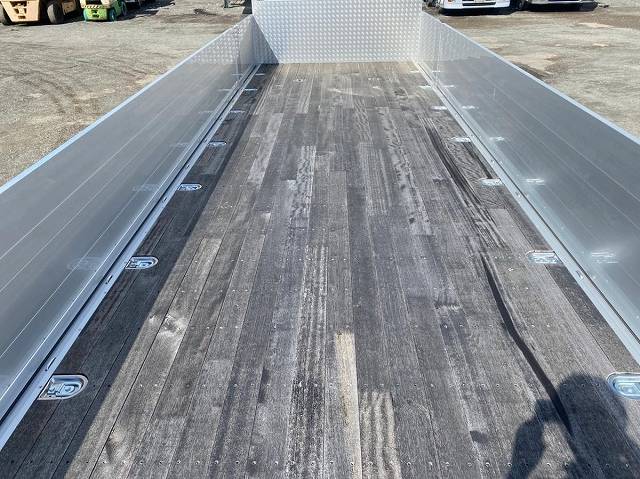 日野プロフィアアルミブロック大型（10t）[写真08]